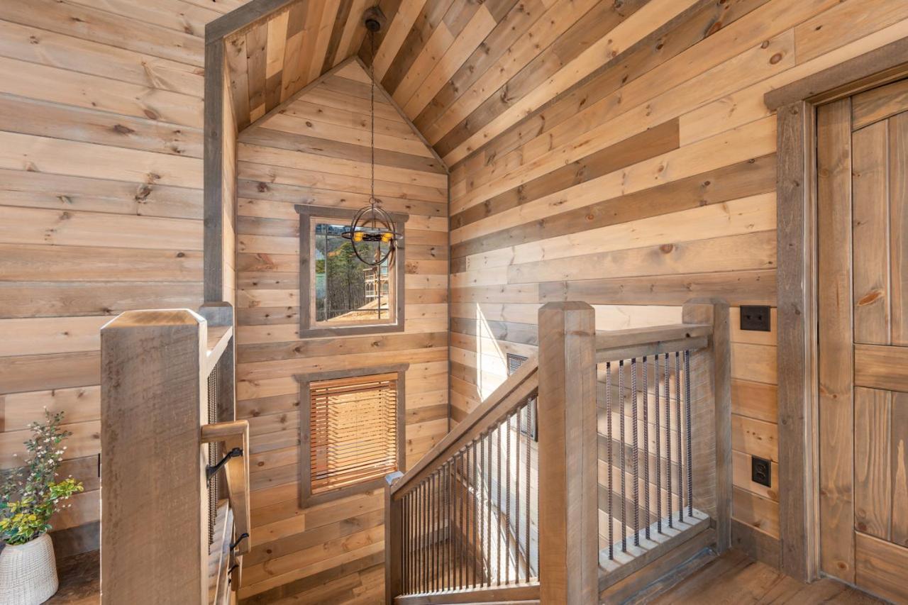 Splash Mountain Pool Hot Tub Theater Game Room سيفيرفيل المظهر الخارجي الصورة