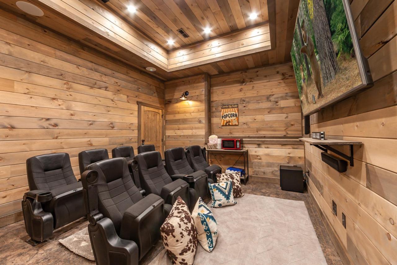 Splash Mountain Pool Hot Tub Theater Game Room سيفيرفيل المظهر الخارجي الصورة