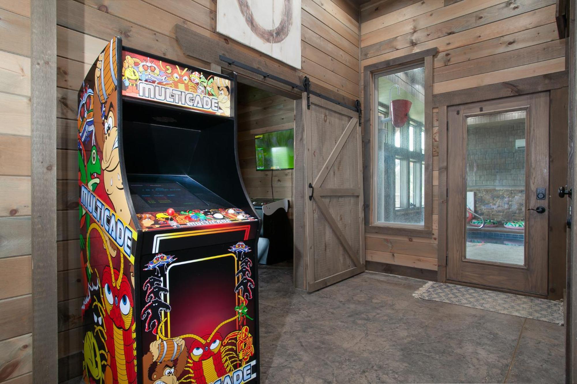 Splash Mountain Pool Hot Tub Theater Game Room سيفيرفيل المظهر الخارجي الصورة